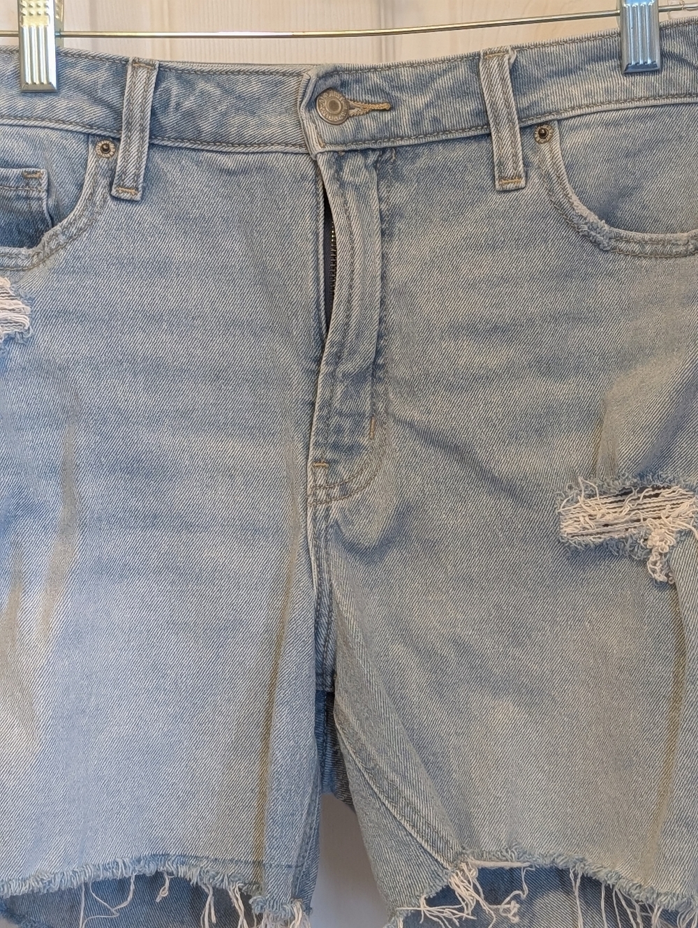 Old Navy High Rise OG Straight Denim‎ Shorts Size 14 Distressed Raw Hem Light... - Picture 3 of 9